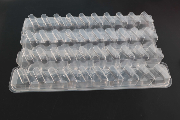 六(liù)安汽車零(líng)部件吸塑(sù)包裝-方立(li)包裝-汽車(chē)零部件吸(xi)塑包裝供(gòng)應